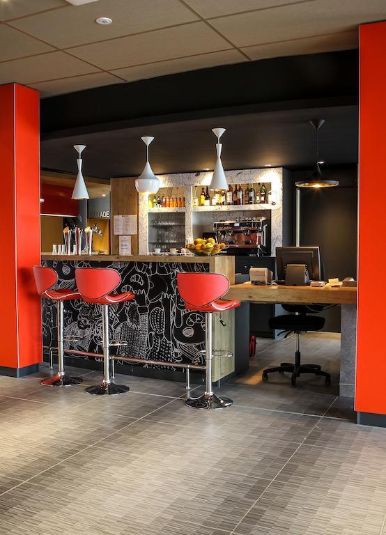 Ibis Saint-Genis-Pouilly Geneve Hotel Exterior photo